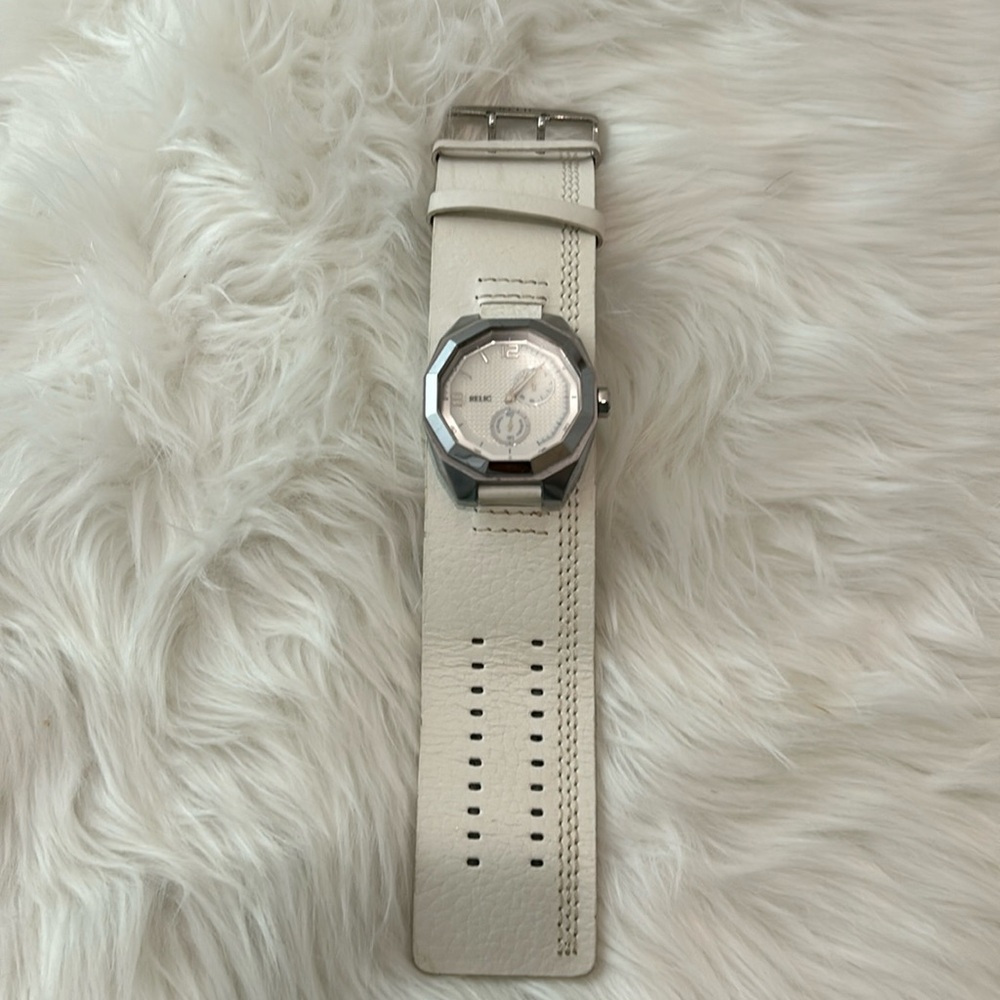 Vintage Replica White Wide Bang Relic Watch 1969